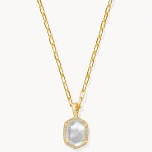 NWT Kendra Scott Daphne Gold Pave Pendant Necklace in Iridescent Ivory Illusion